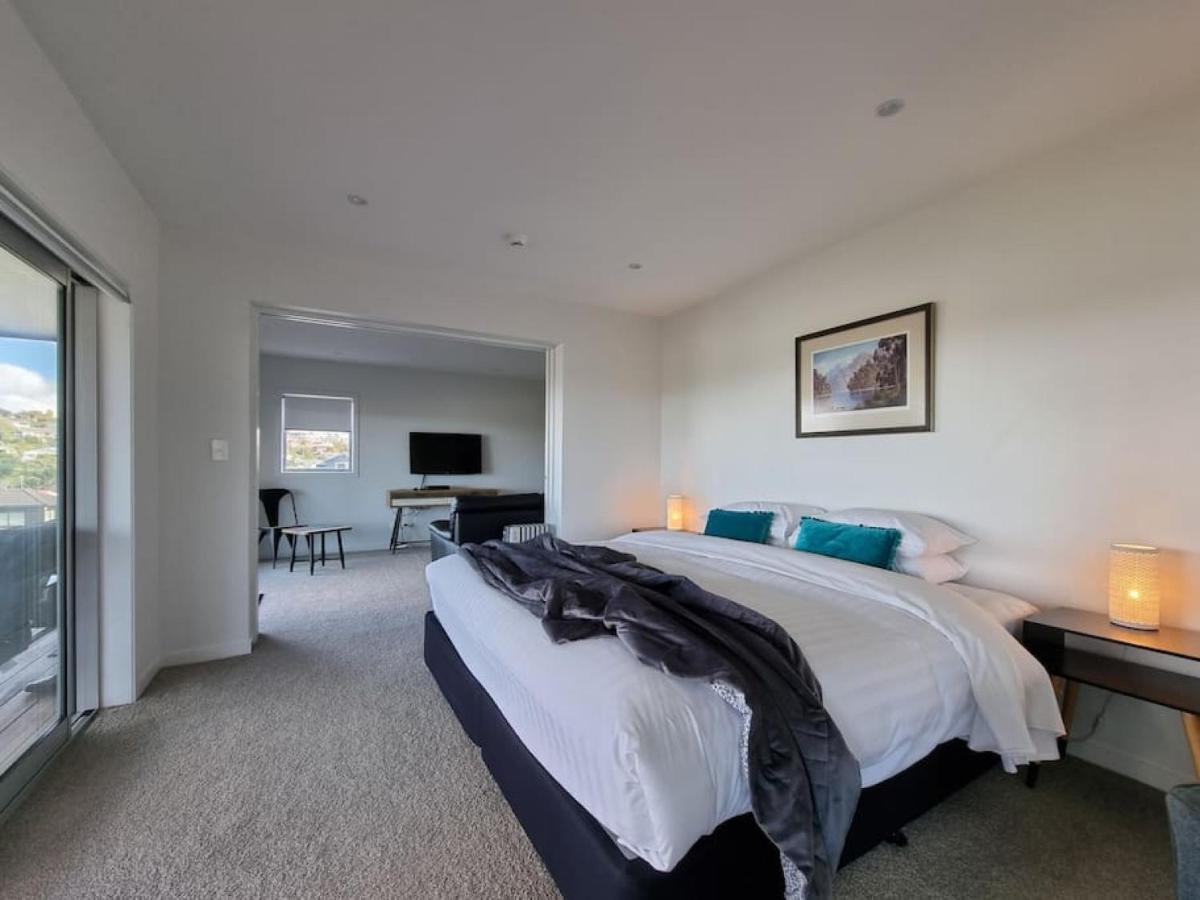 Fabulous Castor Bay 1 Bedroom With Views And Skytv